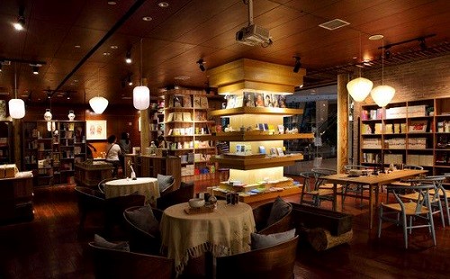 線(xiàn)下實(shí)體店